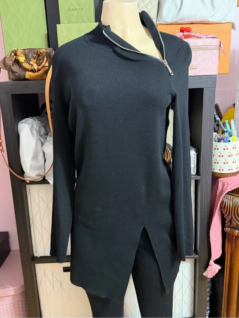 Cable & Gauge Black Zip-Neck Split-Hem Tunic with Matching Leggings